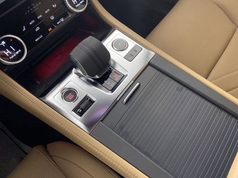 New 2023 Jaguar F-PACE S image 17