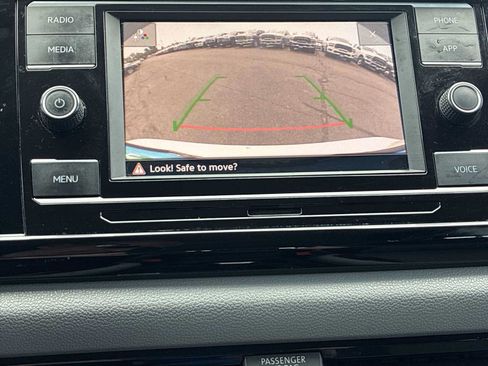 Used 2022 Volkswagen Taos S FWD image 21