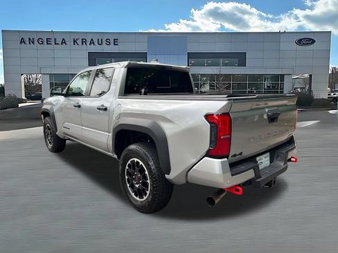 Used 2024 Toyota Tacoma TRD Off-Road w/ TRD Off Road Premium Package AWD/4WD image 6