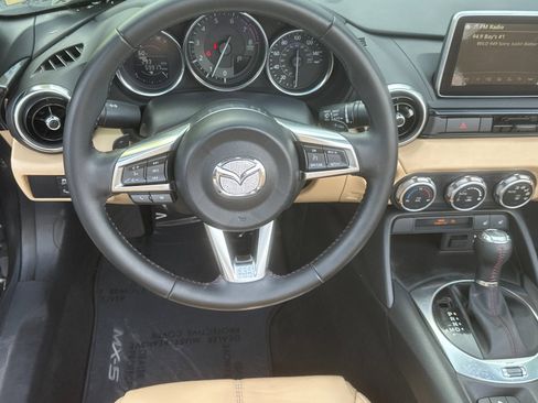 Used 2016 MAZDA MX-5 Miata Grand Touring image 14