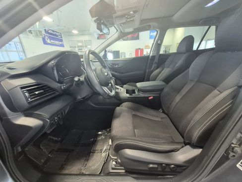 Used 2023 Subaru Outback Premium AWD/4WD image 9