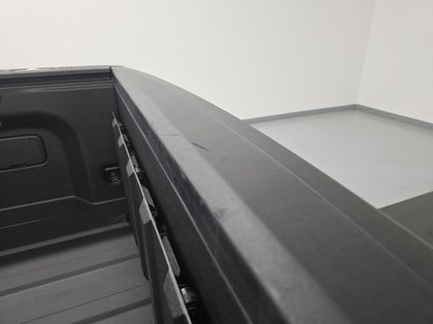 Used 2022 Rivian R1T Adventure image 25