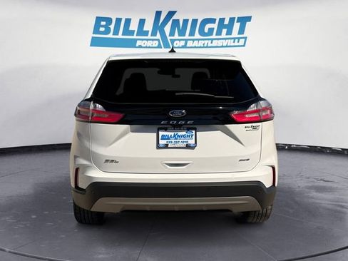 Used 2024 Ford Edge SEL w/ Convenience Package AWD/4WD image 4