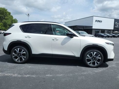 New 2026 MAZDA CX-5 Preferred AWD/4WD image 1