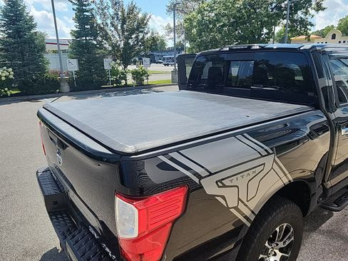Used 2021 Nissan Titan SV w/ SV Convenience Package AWD/4WD image 15
