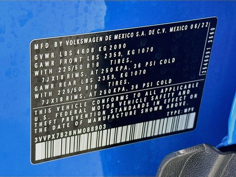 Used 2022 Volkswagen Taos SE w/ Panoramic Sunroof Package AWD/4WD image 31