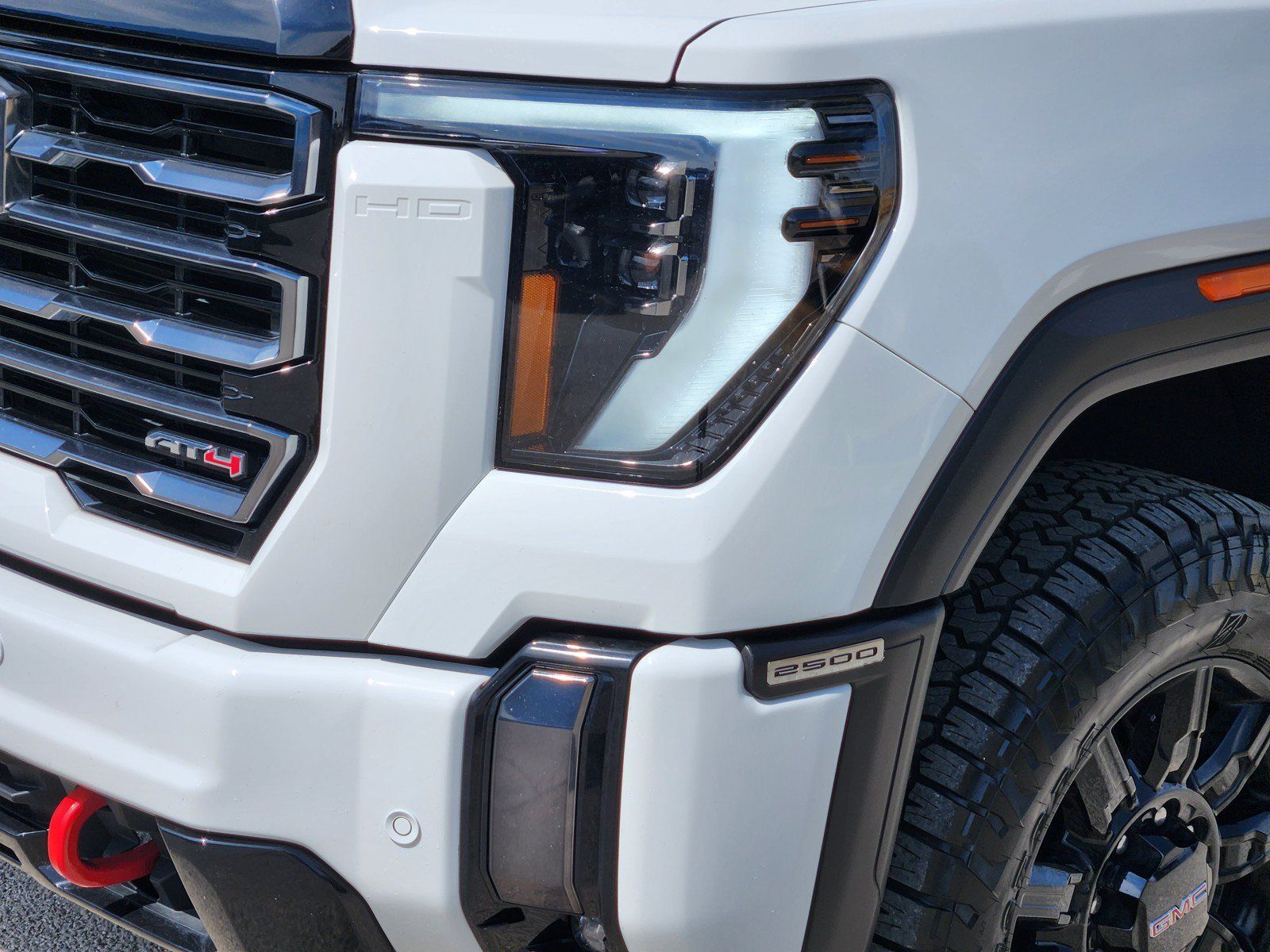 Used 2024 GMC Sierra 2500 AT4 w/ AT4 Premium Plus Package AWD/4WD image 28