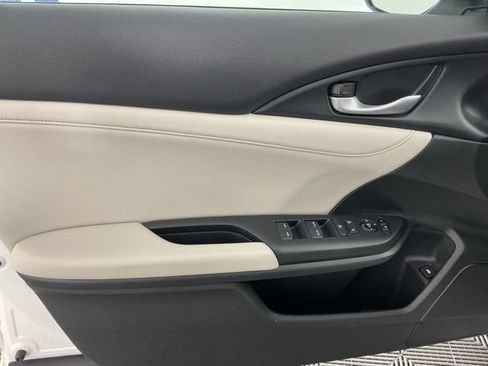 Used 2019 Honda Insight Touring image 7