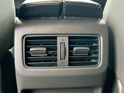 Used 2023 Nissan Rogue SV image 23