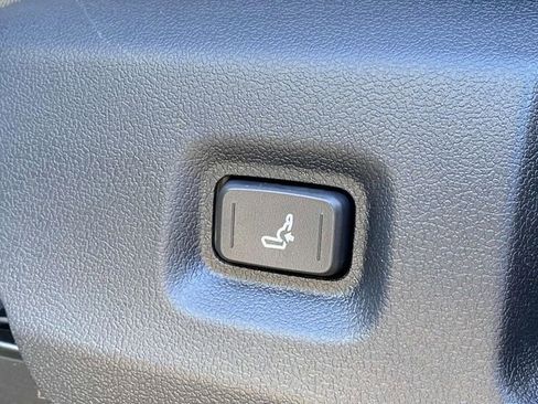 Used 2024 Toyota Tacoma SR5 image 17