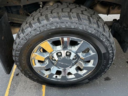 Used 2019 GMC Sierra 2500 Denali w/ Duramax Plus Package image 7