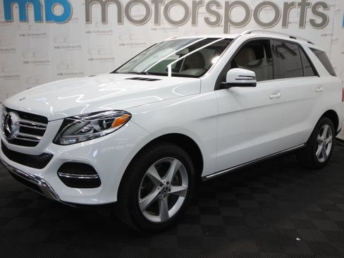 Used 2019 Mercedes-Benz GLE 400 4MATIC image 2