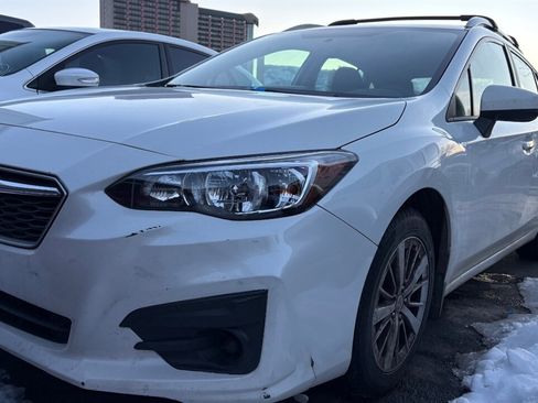 Used 2018 Subaru Impreza 2.0i Premium image 3