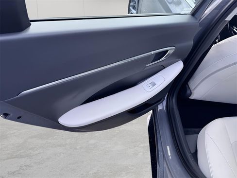 Used 2023 Hyundai Sonata SEL image 13