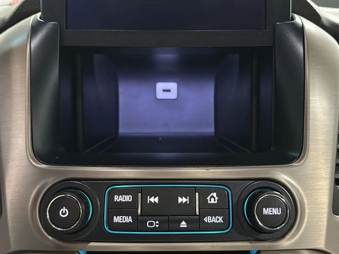 Used 2017 GMC Yukon XL Denali w/ Open Road Package image 30