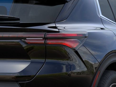 New 2026 Chevrolet Equinox EV LT AWD/4WD image 12