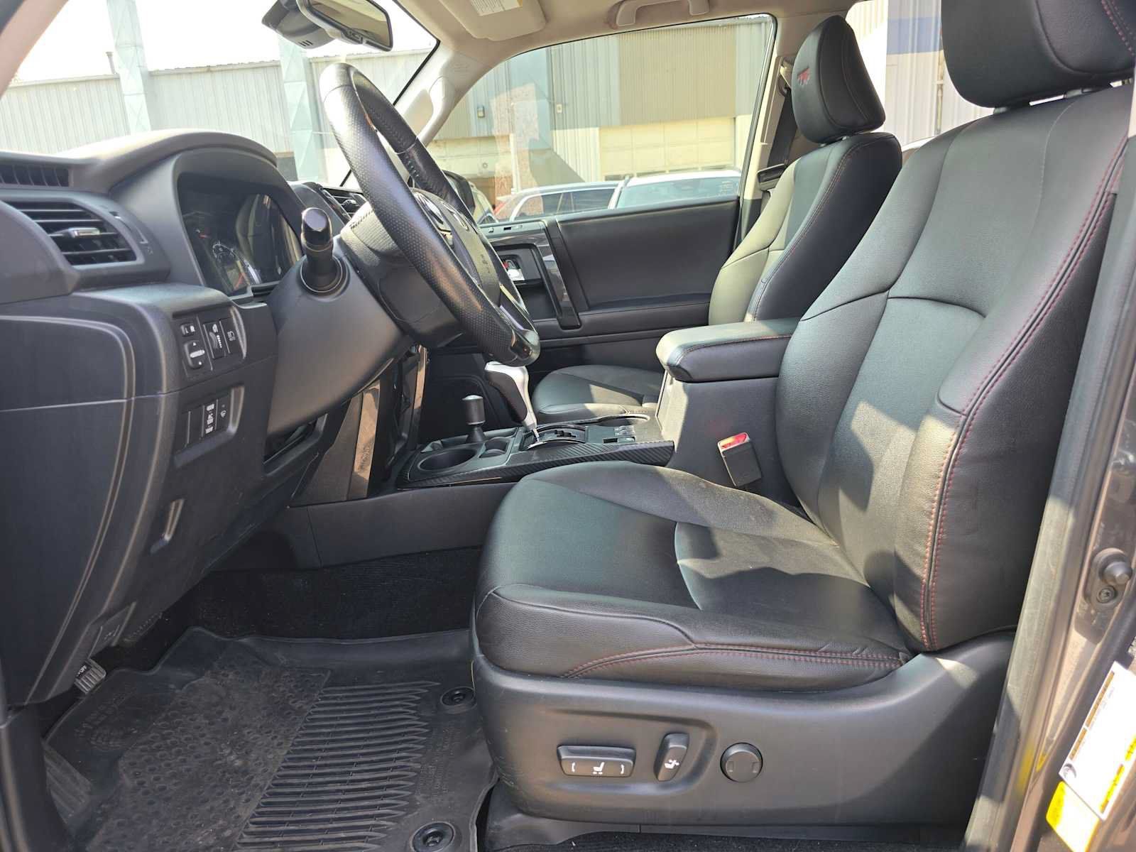 Used 2023 Toyota 4Runner TRD Off-Road Premium w/ Moonroof Package AWD/4WD image 19