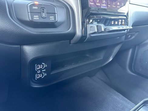 Used 2026 RAM 2500 Big Horn AWD/4WD image 25