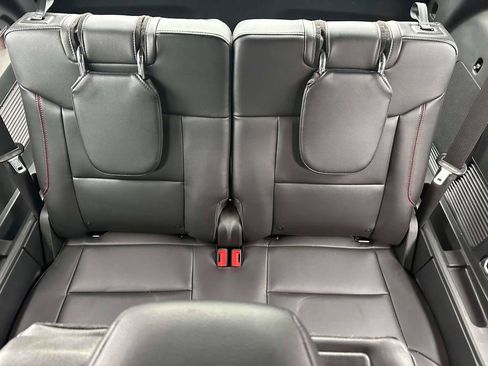 Used 2023 Ford Explorer ST-Line AWD/4WD image 11