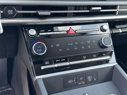 New 2025 Hyundai Santa Fe SEL image 24