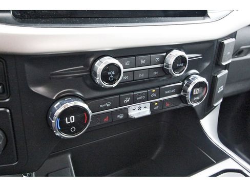 Used 2021 Ford F150 XLT w/ Equipment Group 302A High RWD image 26