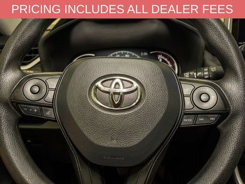 Certified 2025 Toyota RAV4 XLE FWD image 17