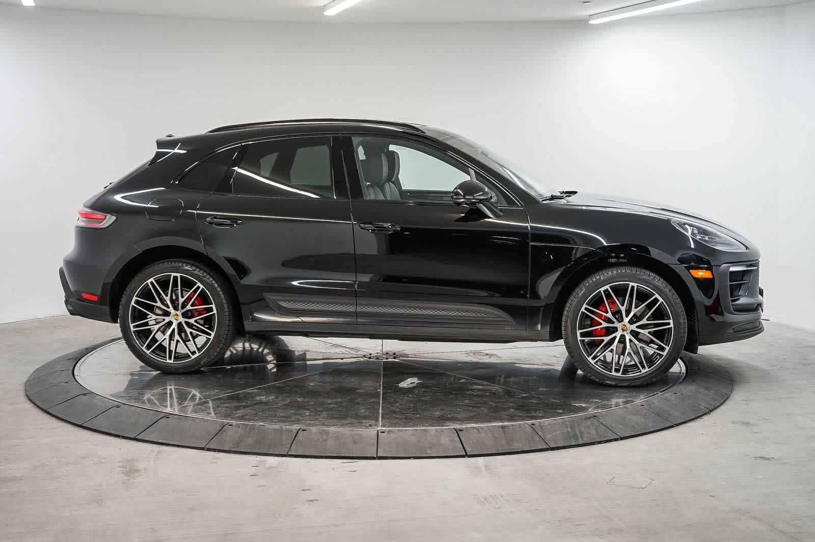 Certified 2026 Porsche Macan S AWD/4WD image 8