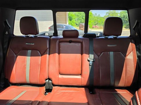 Used 2019 Ford F150 Platinum w/ Equipment Group 701A Luxury AWD/4WD image 33