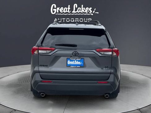Used 2025 Toyota RAV4 LE AWD/4WD image 4
