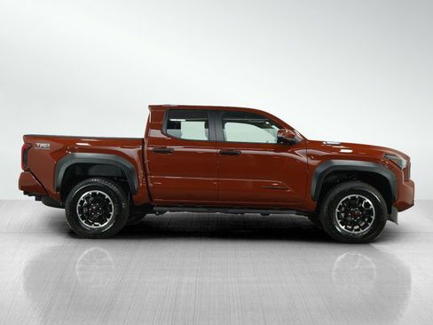 Used 2025 Toyota Tacoma TRD Off-Road image 6