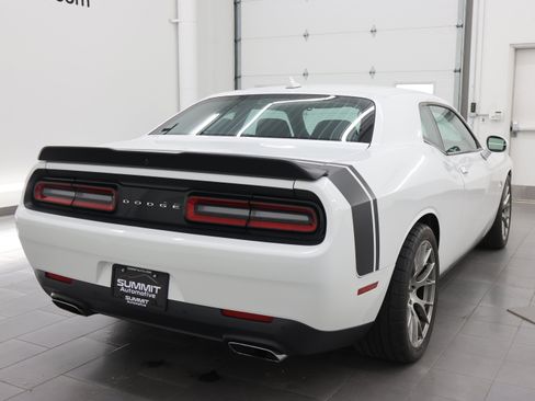 Used 2016 Dodge Challenger R/T Scat Pack RWD image 5
