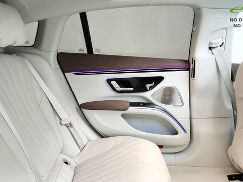 Used 2023 Mercedes-Benz EQS 450+ Sedan image 42