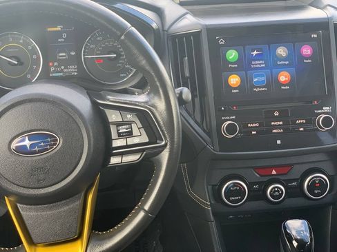 Used 2021 Subaru Crosstrek 2.5i Sport w/ Moonroof Package AWD/4WD image 9