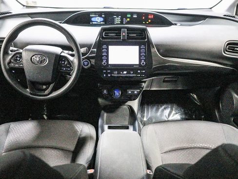 Certified 2022 Toyota Prius LE FWD image 14