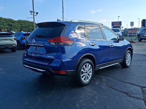 Used 2018 Nissan Rogue SV w/ Premium Package AWD/4WD image 6