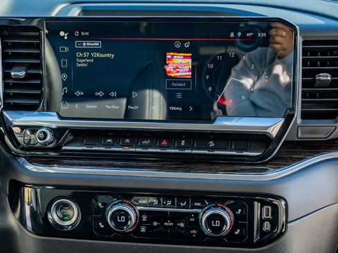 Used 2024 GMC Sierra 1500 Elevation w/ X31 Off-Road Package image 22