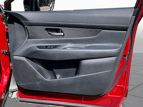 Certified 2025 Nissan Murano SV FWD image 21