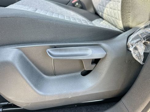 New 2025 Volkswagen Tiguan S image 37