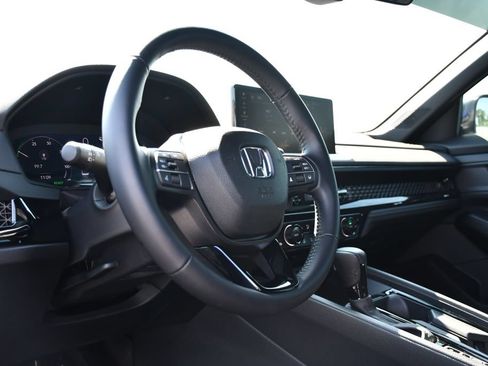 Used 2024 Honda Accord Sport image 16
