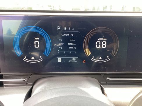 Used 2024 Hyundai Kona SEL AWD/4WD image 17