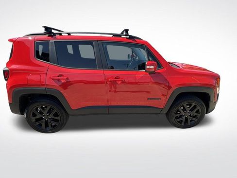 Used 2017 Jeep Renegade Altitude AWD/4WD image 5