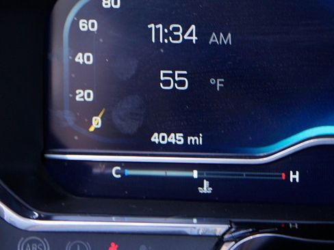 Used 2025 Chevrolet Silverado 3500 LT w/ Convenience Package image 21