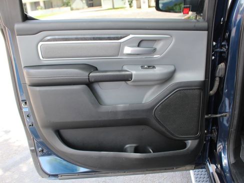 Used 2019 RAM 1500 Big Horn AWD/4WD image 12