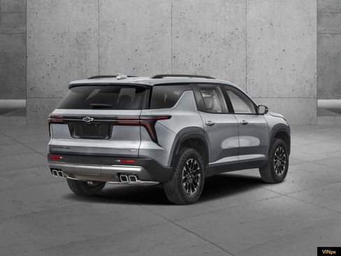 New 2026 Chevrolet Traverse Z71 image 2