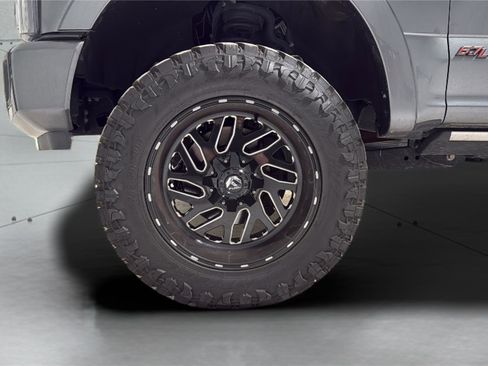 Used 2022 Ford F250 Lariat w/ Tremor Off-Road Package AWD/4WD image 32