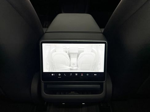 Used 2025 Tesla Model 3 Long Range RWD image 21