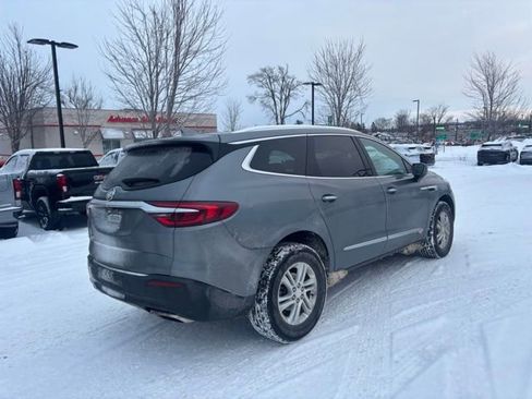 Used 2020 Buick Enclave Essence w/ Sound and Sites Package image 6