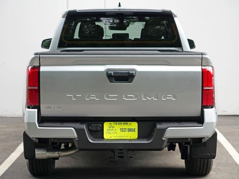Used 2025 Toyota Tacoma SR5 AWD/4WD image 48