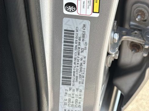 Used 2019 RAM 1500 Laramie AWD/4WD image 30