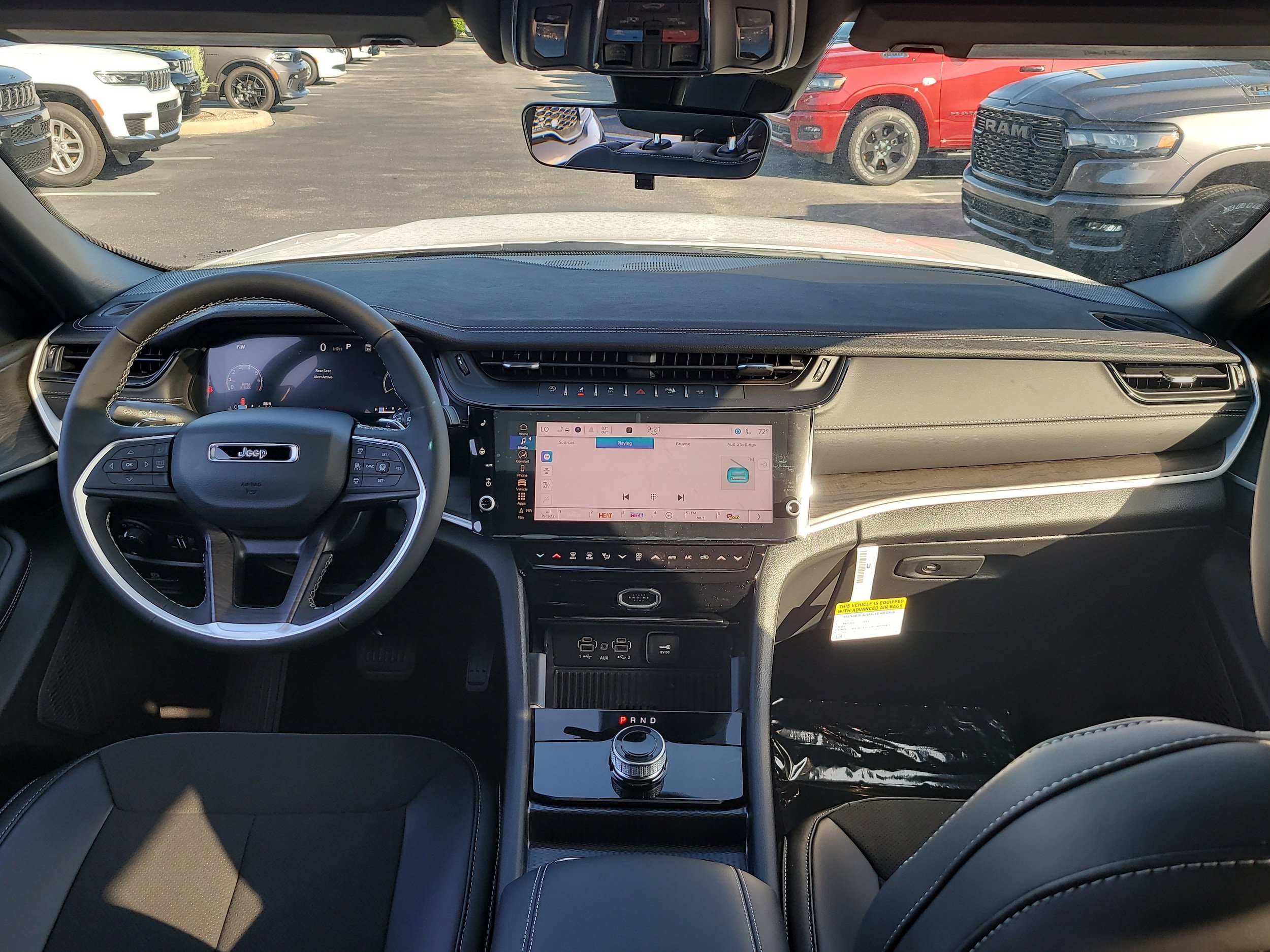 New 2027 Jeep Grand Cherokee Altitude RWD image 11